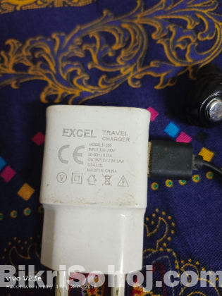 সিঙ্গেল এয়ারবার্টস চার্জার ও Usb কেবলসহ